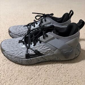 Under Armour Men’s 8.5 Project Rock 6 Shoes Sneakers Veterans Day 3027348-100